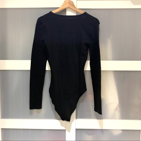 NWT Madewell V-Neck bodysuit - Picture 2 of 7